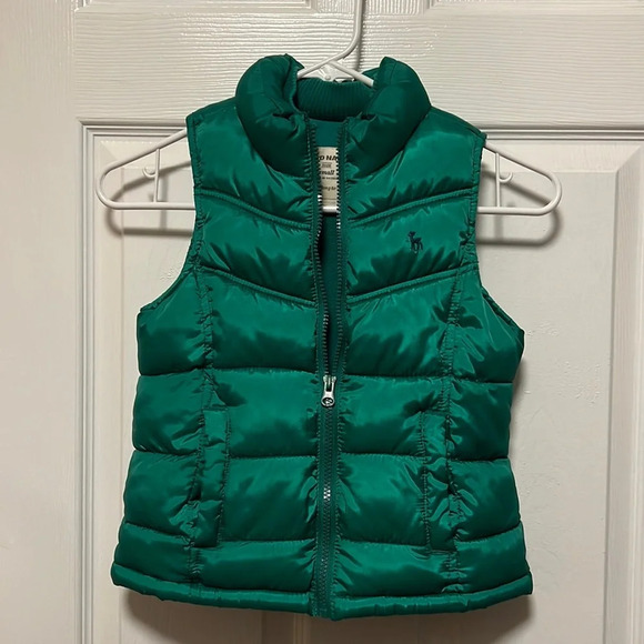 Old Navy Girls Green Puffer Vest.  Size Small - Picture 1 of 10